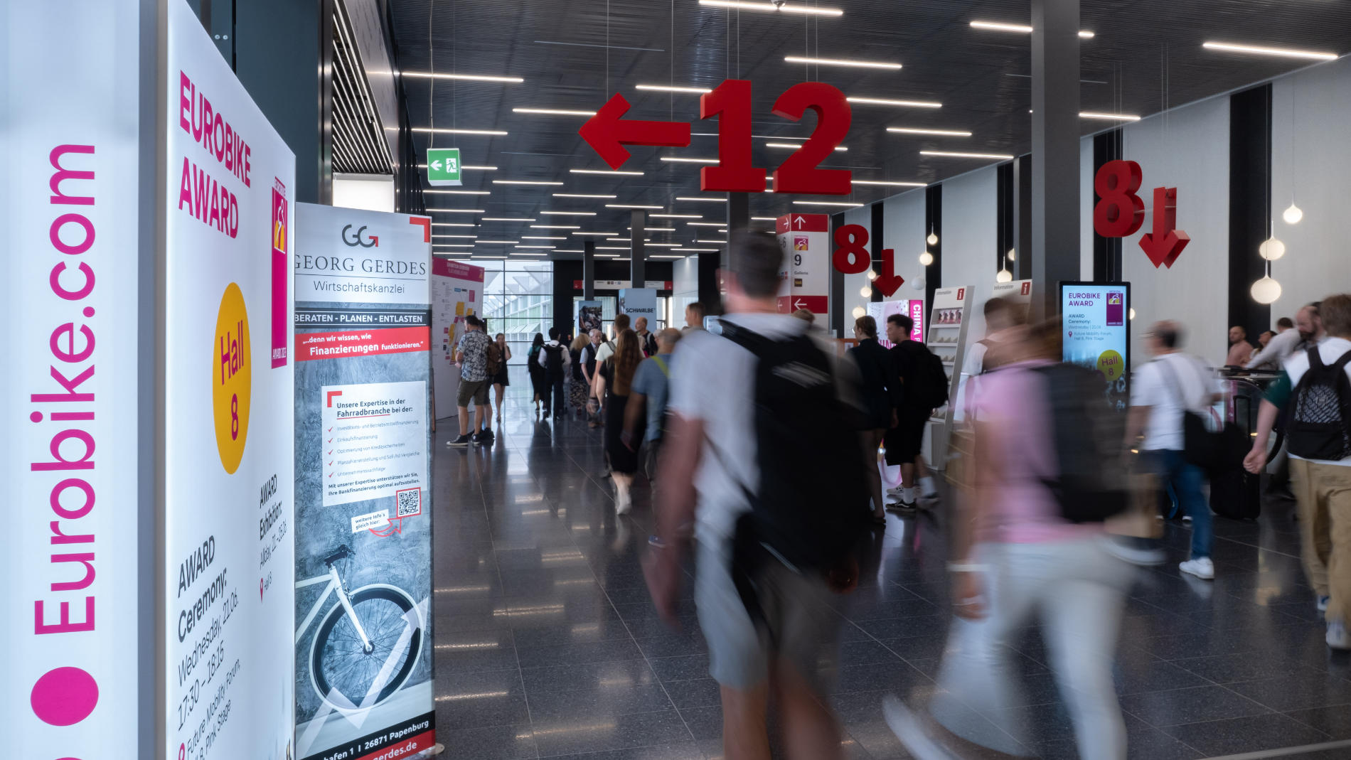 EUROBIKE Beschilderung in Messehalle