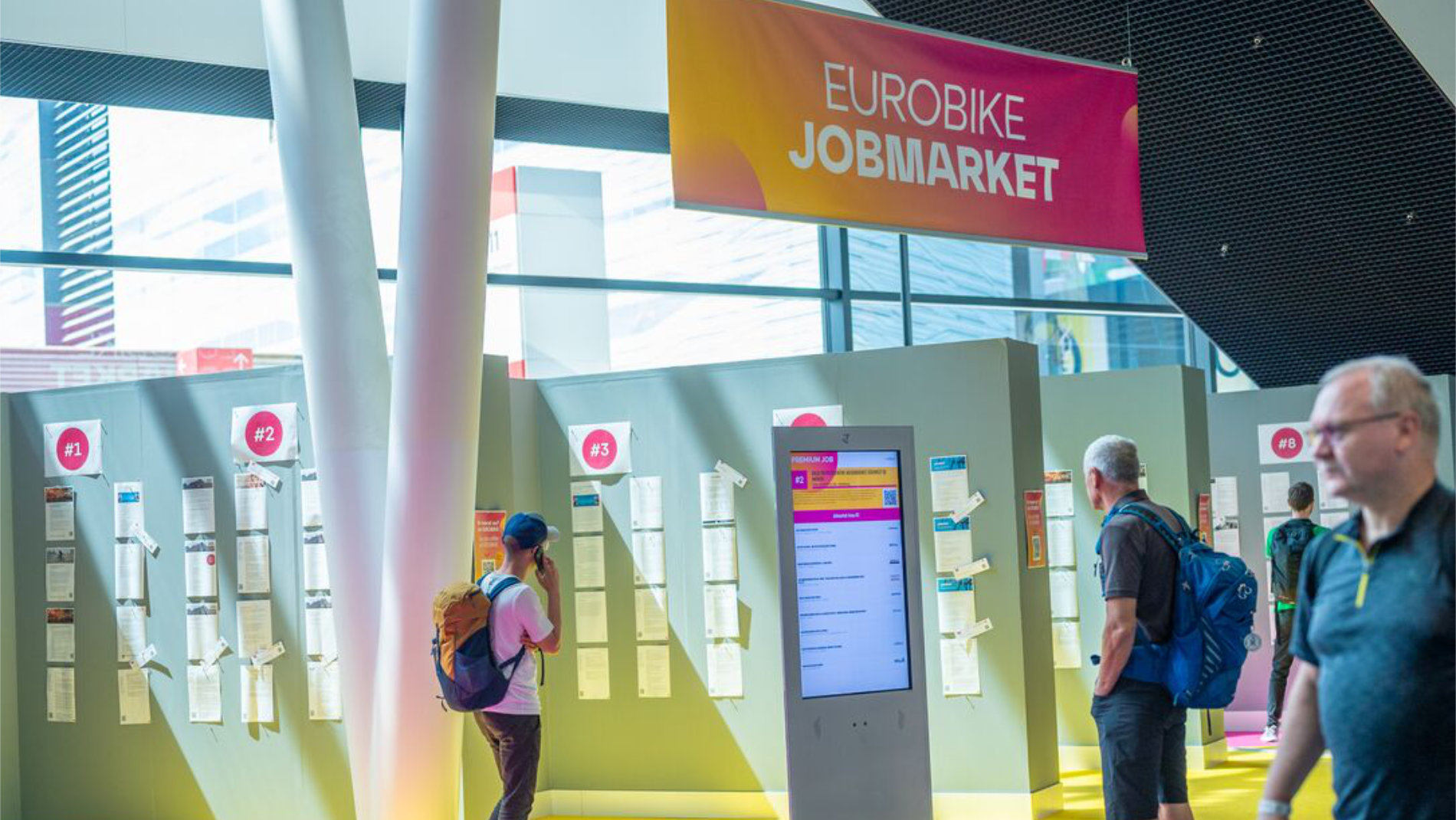 EUROBIKE Jobmarket mit Stellenanzeigen in der Messehalle