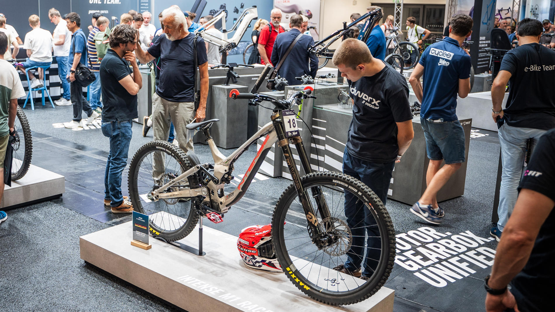 High-End Mountainbike auf der EUROBIKE Messe