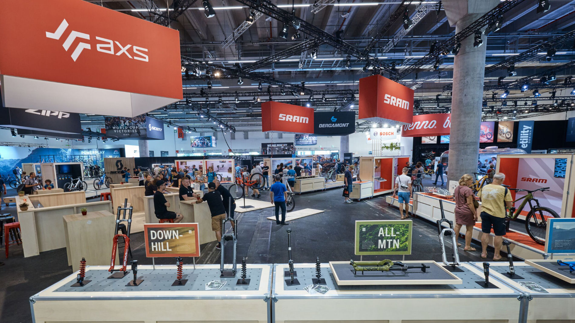 Fahrradmarken präsentieren Neuheiten auf Fachmesse